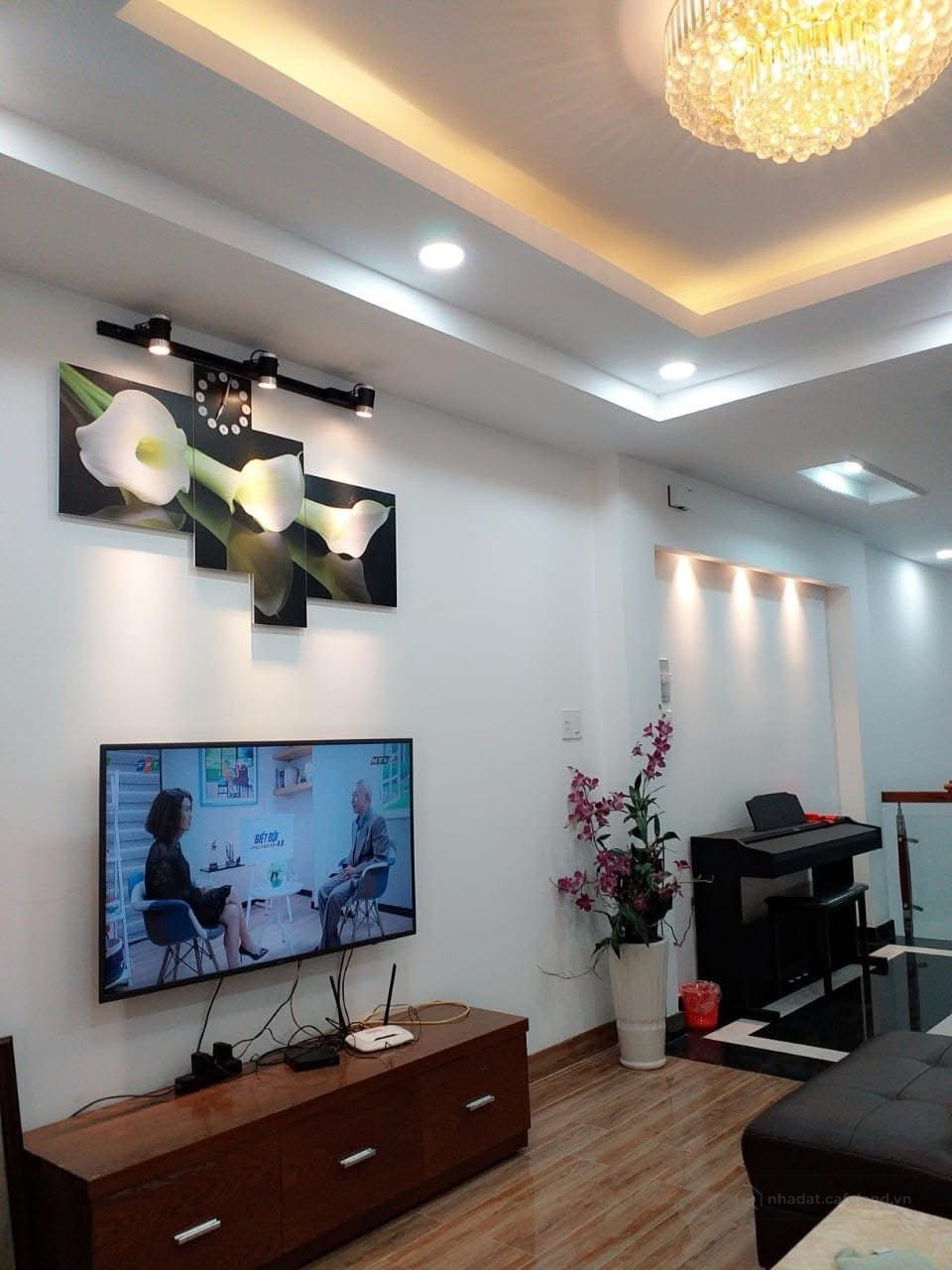 BÁN NHÀ CHÍNH CHỦ - CHỦ NHÀ CẦN VỐN KINH DOANH! GIÁ 3 TỶ 6, 60m2, BÌNH TÂN