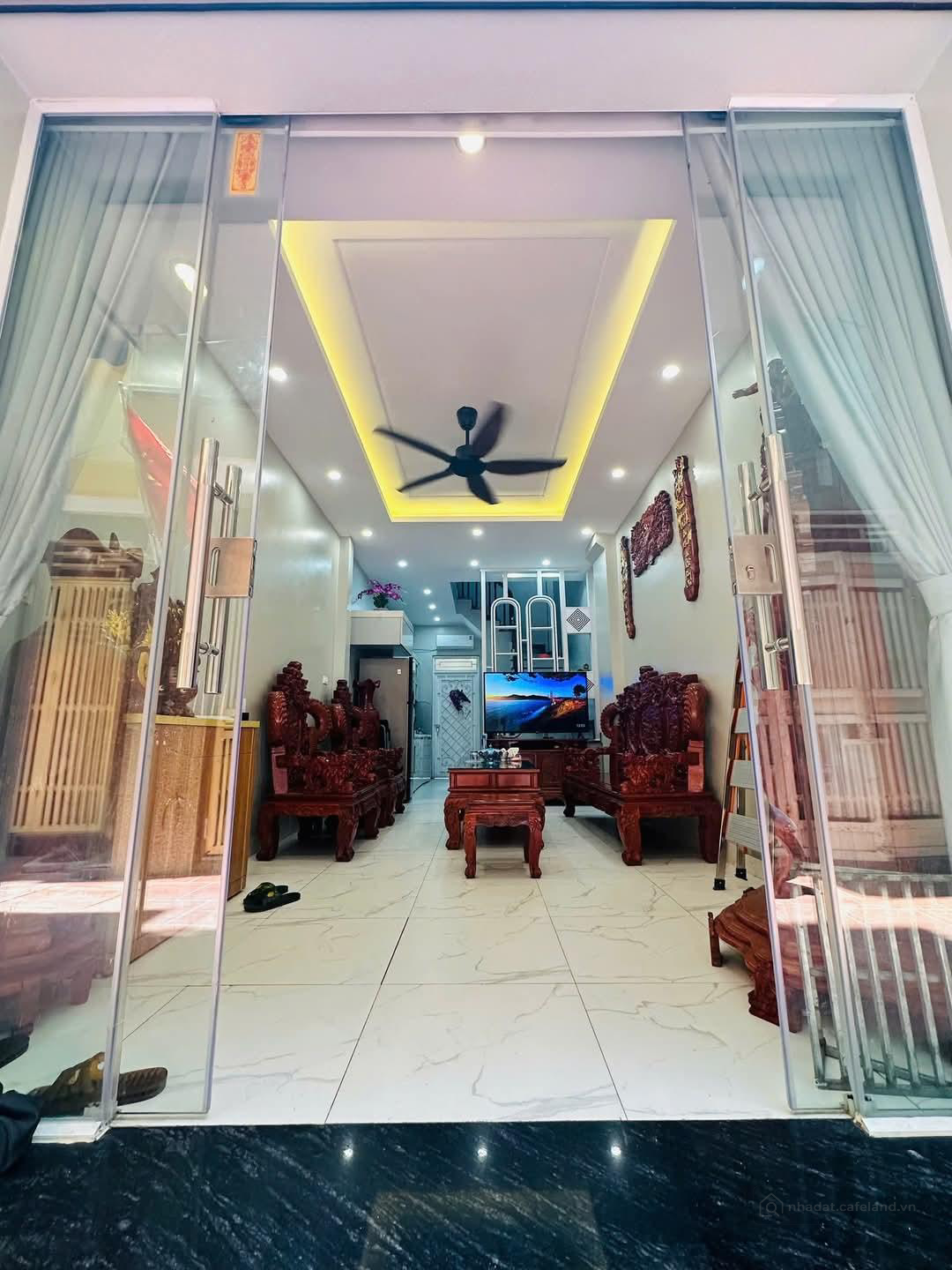 CHÍNH CHỦ BÁN NHÀ HÀ CẦU - HÀ TRÌ - 5 TẦNG 40M2 Ô TÔ ĐỖ CỔNG - GIÁ 6,3 TỶ