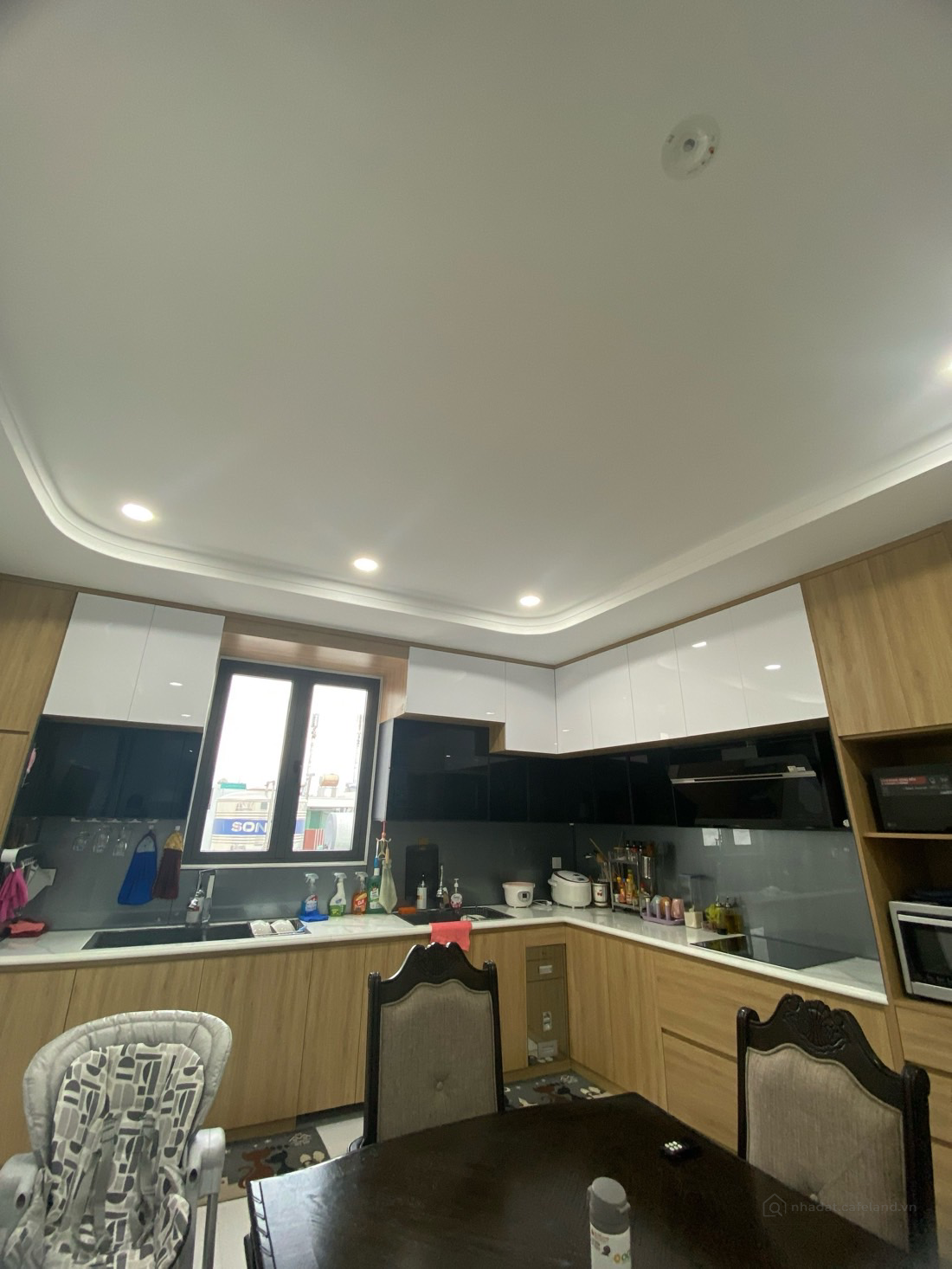 Bán nhà 5 tầng mặt tiền đường Trần Nguyên Hãn TTTP Nha Trang