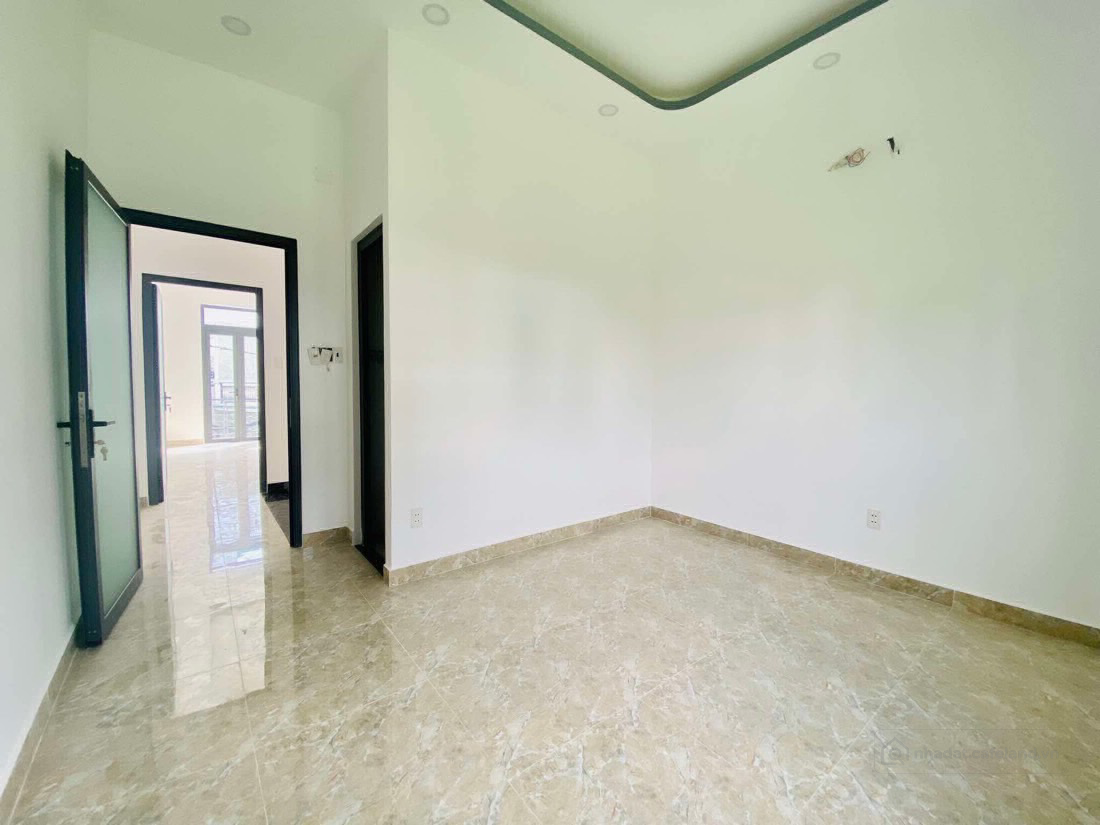 Nhà Đẹp 2 Tầng Ở Ngay. Hẻm Oto Thông. View Công Viên Tương Lai. Vay 3.9 Tỷ