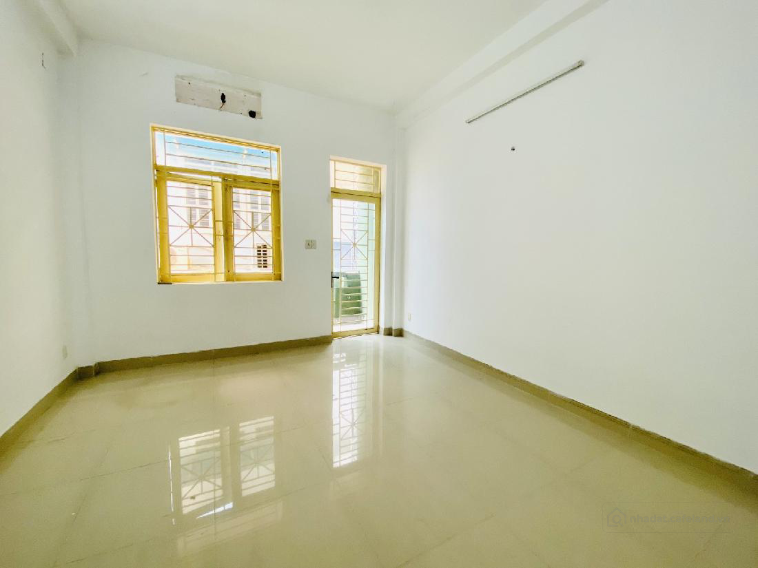 CHỦ GIẢM MẠNH 500TR NGAY TRONG CHỢ HẠNH THÔNG TÂY 90m² - HẺM XE TẢI THÔNG