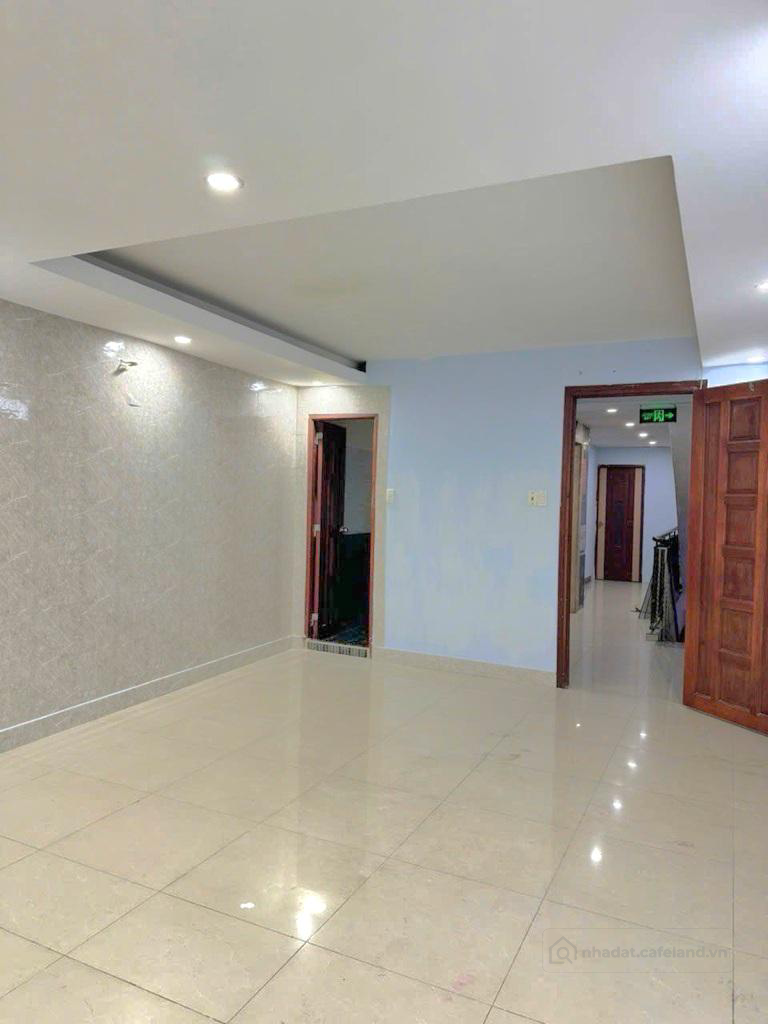 Nhà 7 tầng + thang máy - Mặt tiền đường Nguyễn Thái Học. Dòng tiền khủng