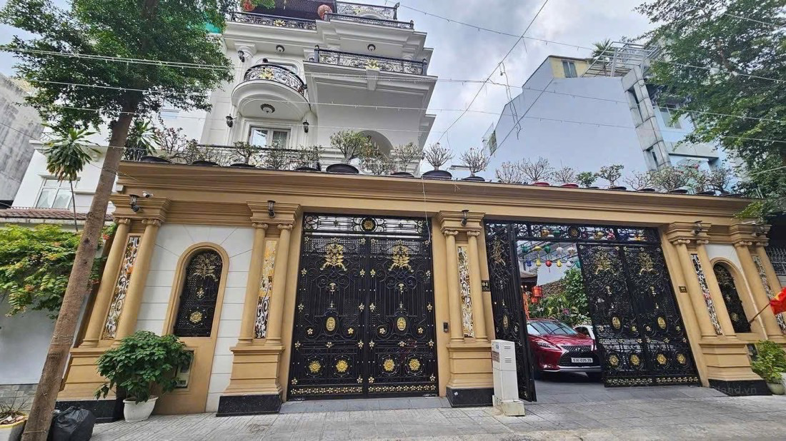 BÁN BIỆT THỰ VIP KHU ĐƯỜNG HOA, DT 16Mx16M Q. PHÚ NHUẬN