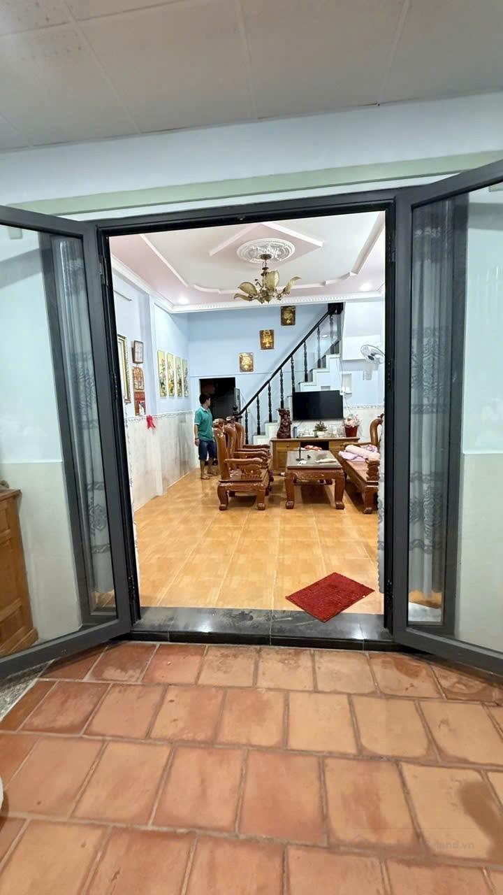 NHÀ 2 TẦNG ĐẸP – GIÁ CỰC YÊU THƯƠNG CHỈ 2,2x TỶ.
Trung tâm Dĩ An – Đường 6m – Th