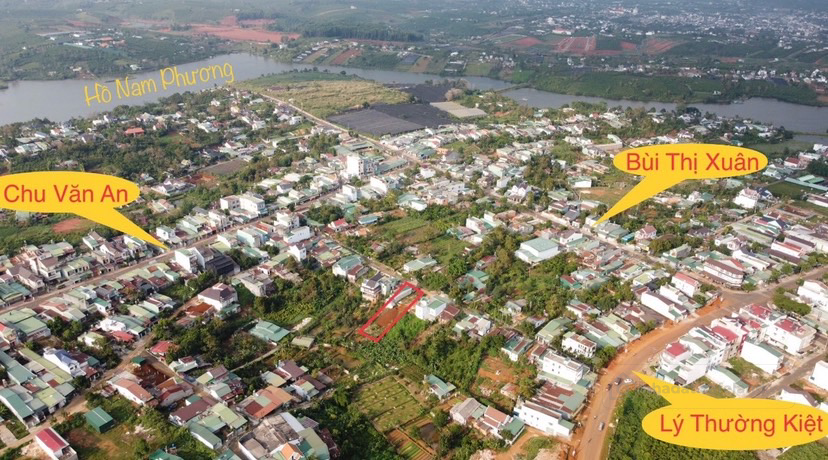 bán nhà và đất Lý Thường Kiệt 660m2(170m2 thổ cư)