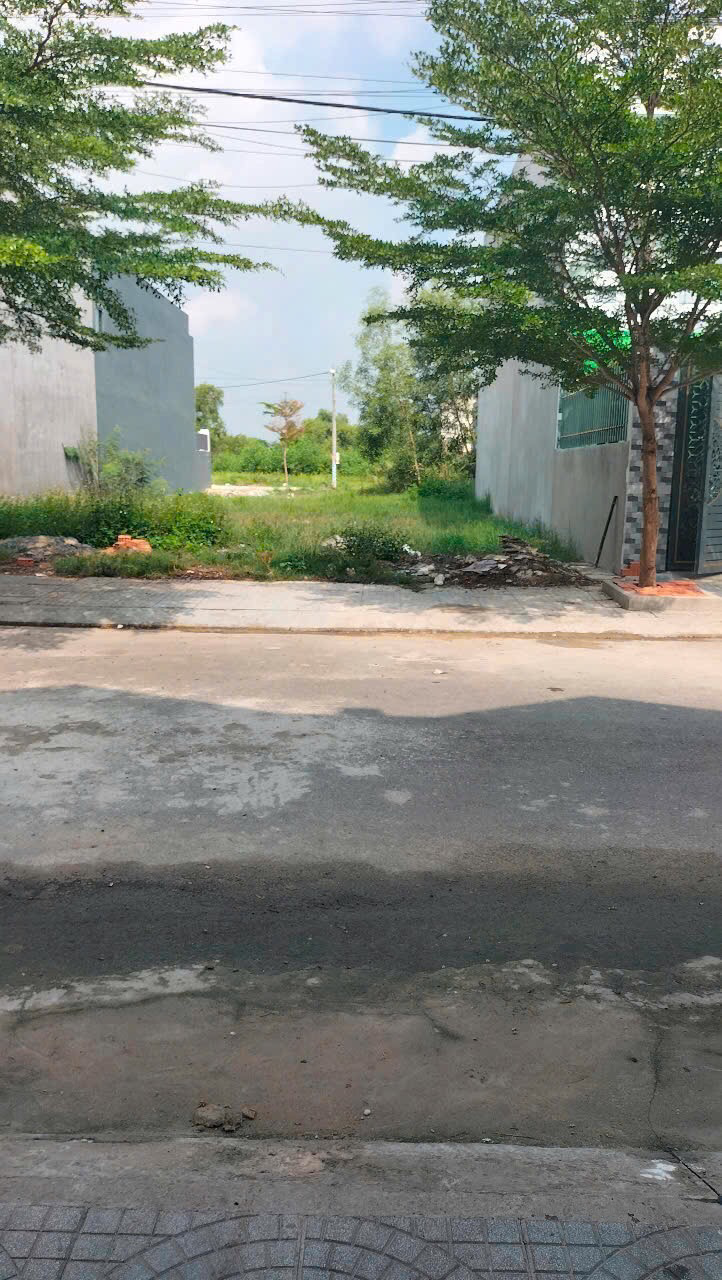 LÔ ĐẤT 4x20 thổ cư, khu dân cư đường nhựa gần khu công nghiệp