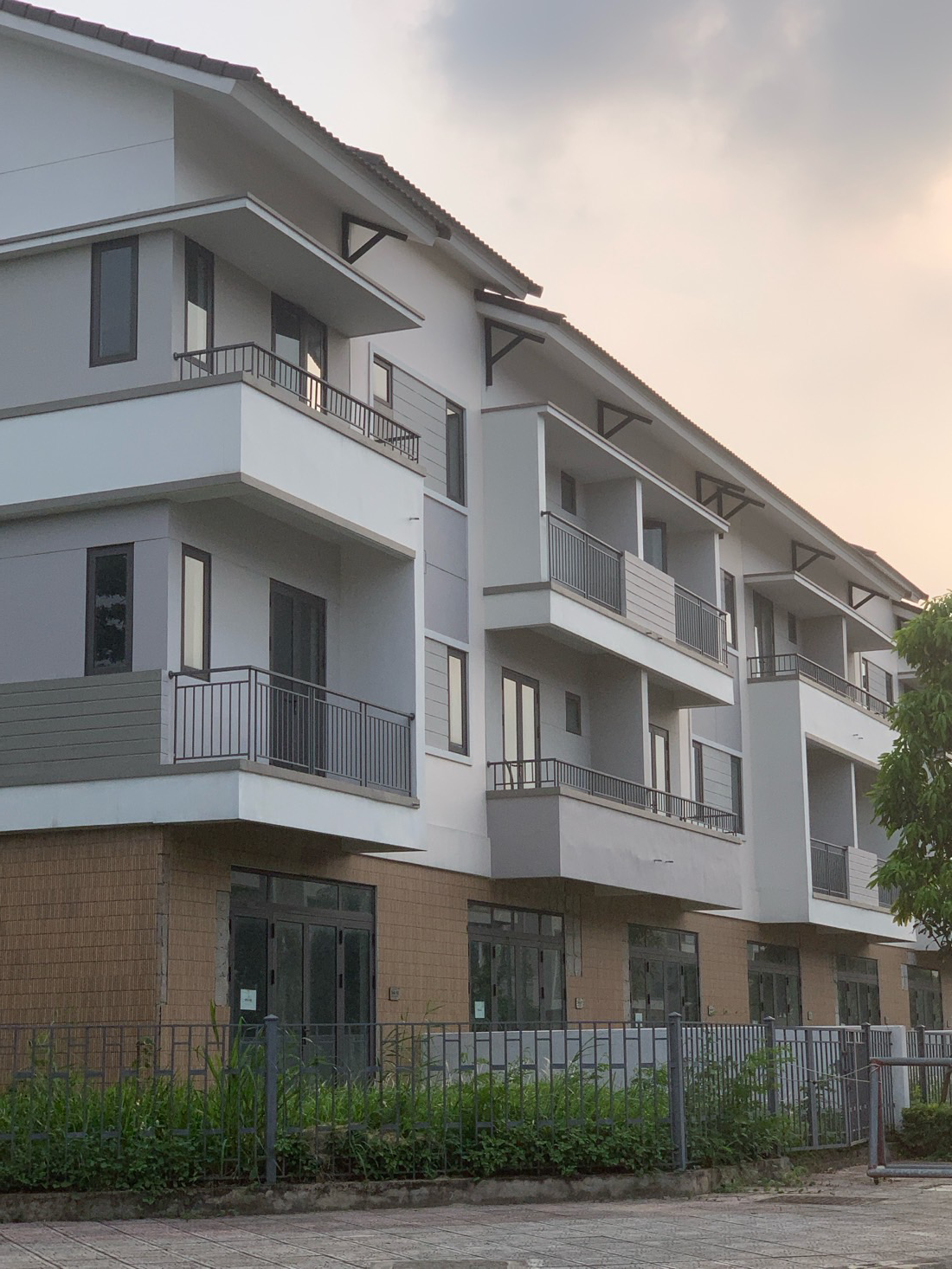 bán shophouse 120m2 giá 7,6 tỷ tại VSip BN