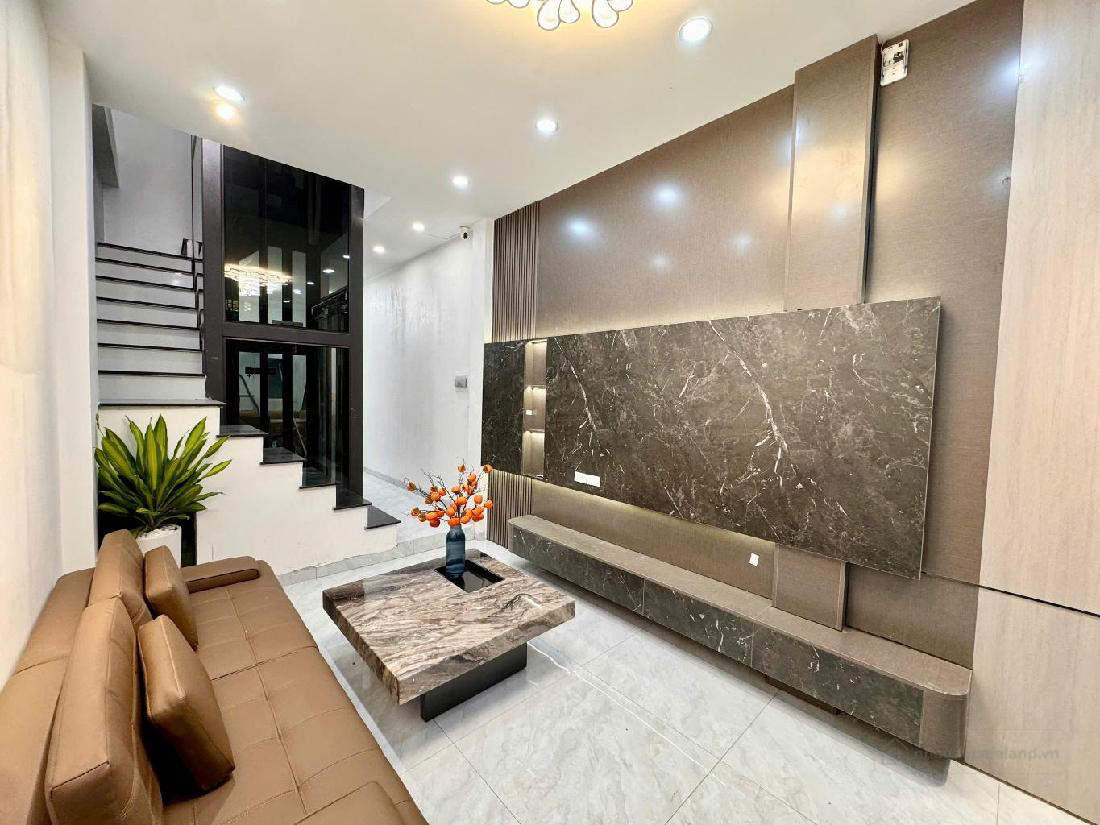 NHÀ TRUNG TÂM HÀ ĐÔNG 45m2 - 5 TẦNG THANG MÁY - ĐỂ Ô TÔ TRONG NHÀ - CHỈ NHỈNH 10