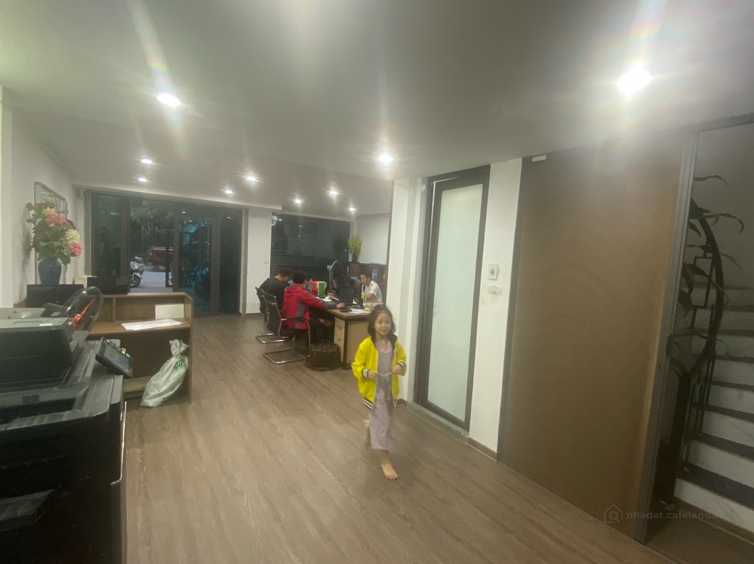 Cho thuê nhà liền kề A23 tại Khu A Geleximco Lê Trọng Tấn.