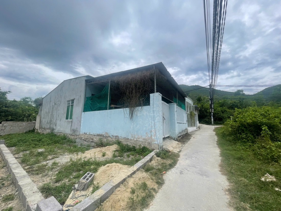 bán nhà 138m2 hẻm oto đường Thái Khang Phước Đồng Nha Trang