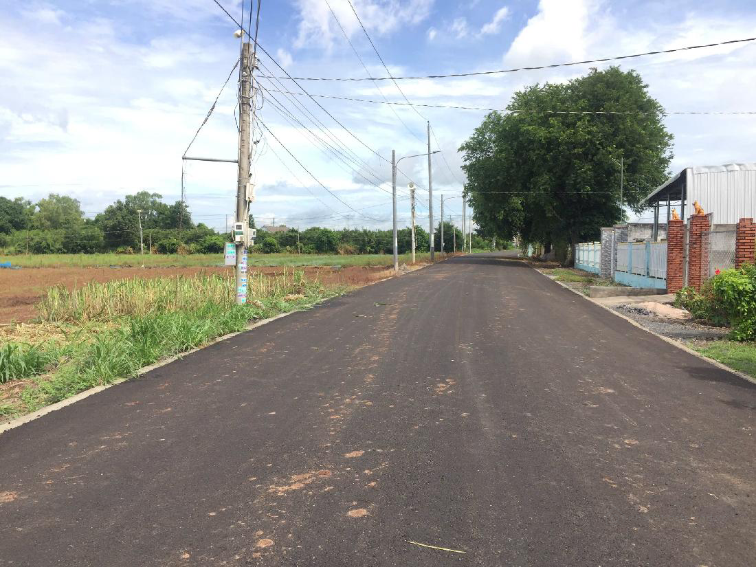 Bán lô đất gần chợ Láng Dài