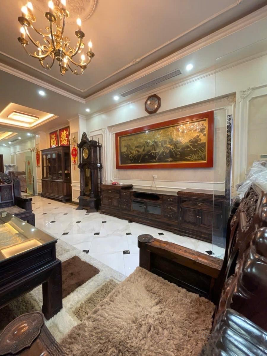 105m² Lạc Long Quân - nội thất đỉnh - thang máy nhập khẩu - khu vip Tây Hồ hiếm