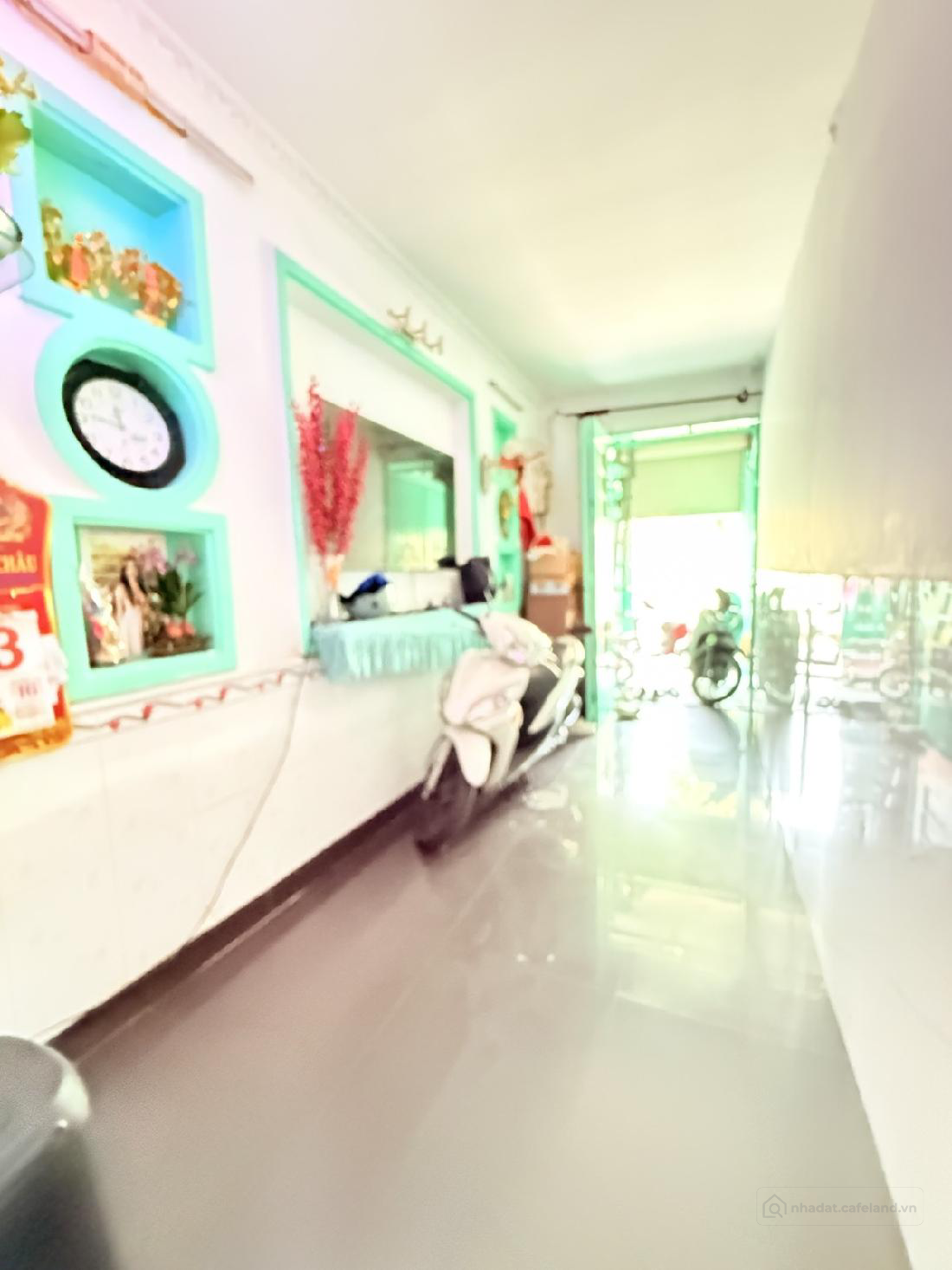 HẺM NHỰA XE HƠI SÁT MẶT TIỀN. KINH DOANH ĐỈNH.