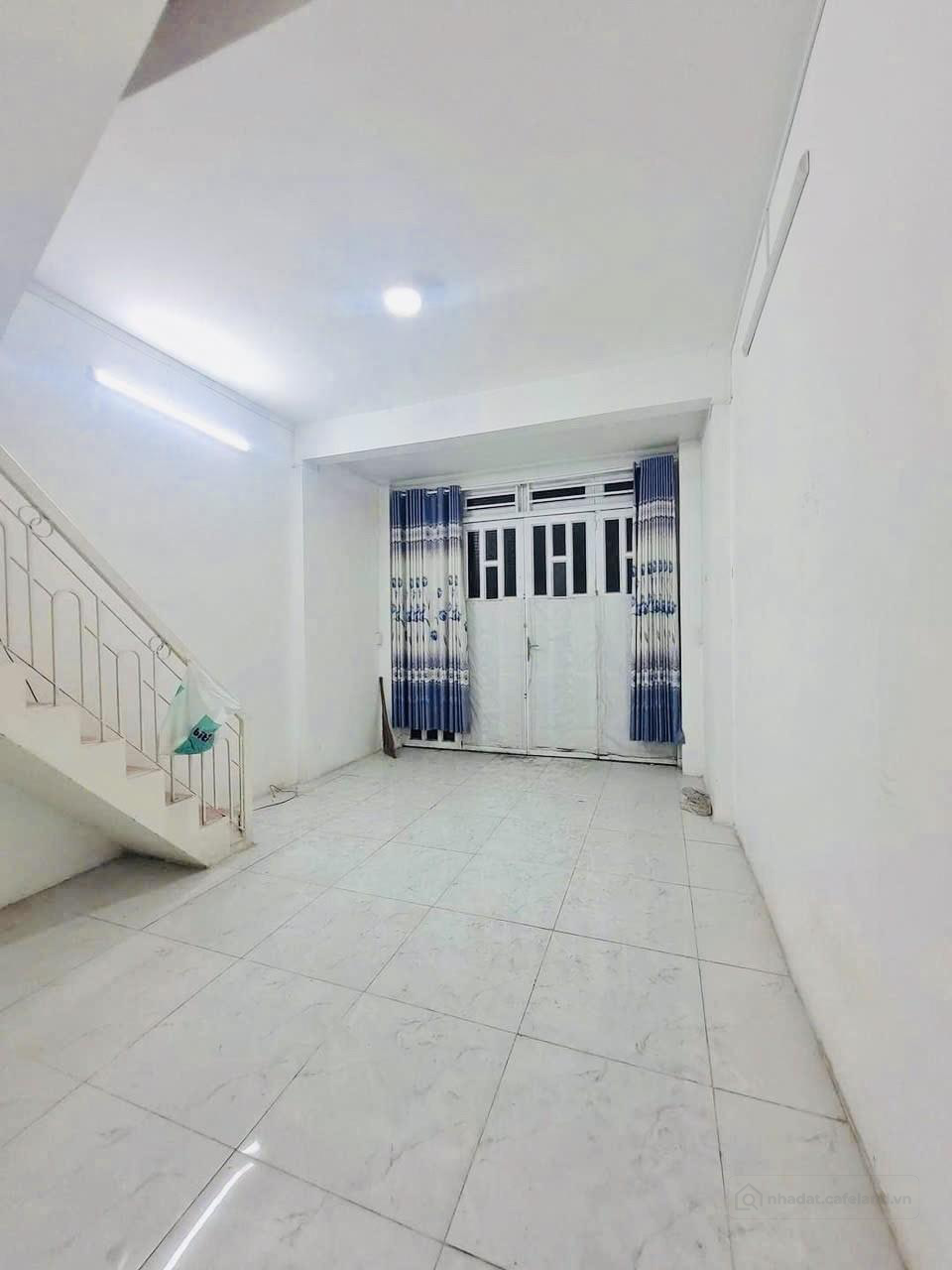 HXH 7 CHỖ NGỦ TRONG NHÀ - LÊ QUANG ĐỊNH -2 TẦNG 2PN CHO THUÊ 10TR - NHỈNH 6 TỶ.
