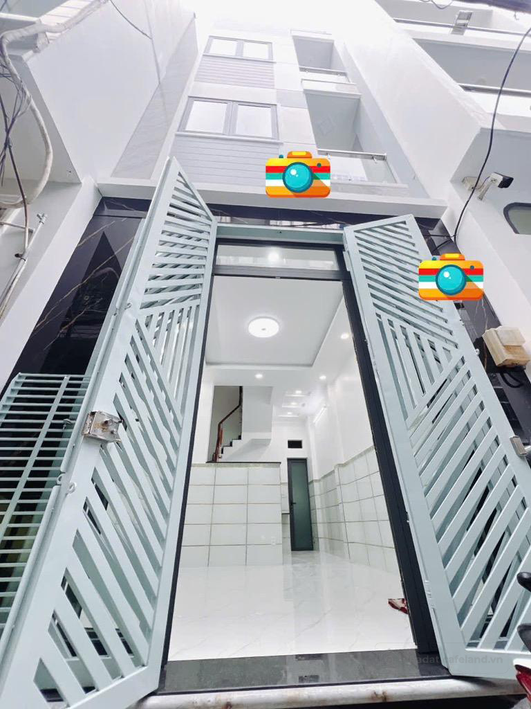 Chỉ 5,95 tỷ - nhà 4 tấm - hẻm 4m - xe hơi thông ra Hoàng Diệu