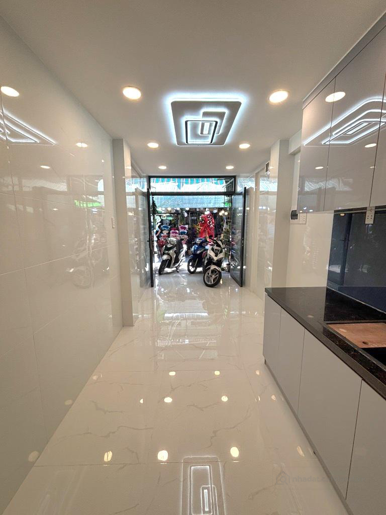 Chỉ 5,35 tỷ - mặt tiền Hồ Thị Kỷ - 19,1m2 (2,63 x 7,3)