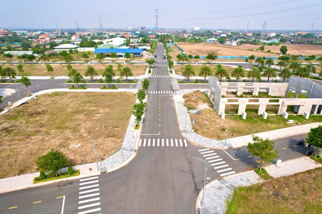Bán gấp lô đất mặt tiền 90m2 kế bên eco Retreat
