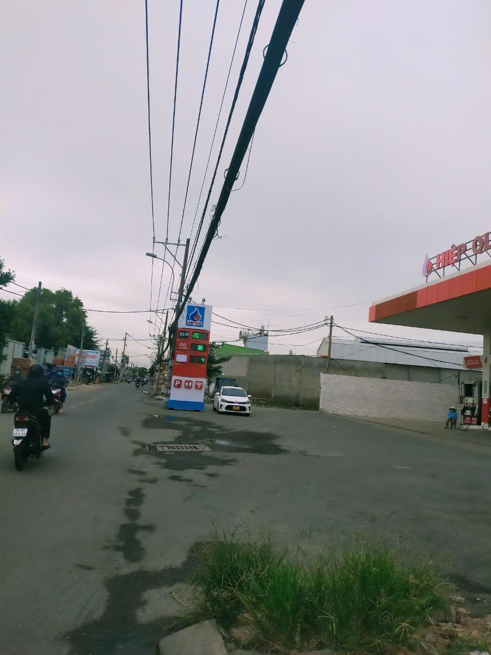 Cho thuê MBKD mặt tiền đường Lê Văn lương nhà bè nhà nguyên căn