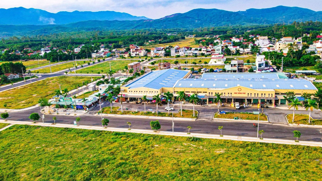 Cần Bán Lô Mặt Tiền Kinh Doanh Sát Khu Phố Chợ Đông Phú Đà Nẵng Giá Chỉ 27tr/m2