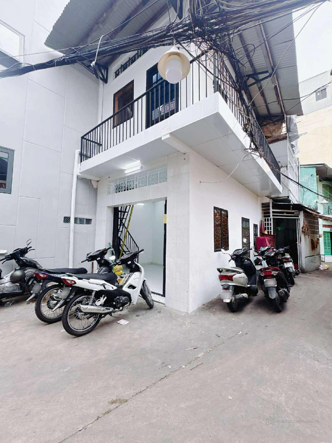 Chỉ 3 tỷ 720 - hẻm 5m Hoàng Diệu - 3 tấm HC đủ - 19,7m2 (3,11 x 5,36)