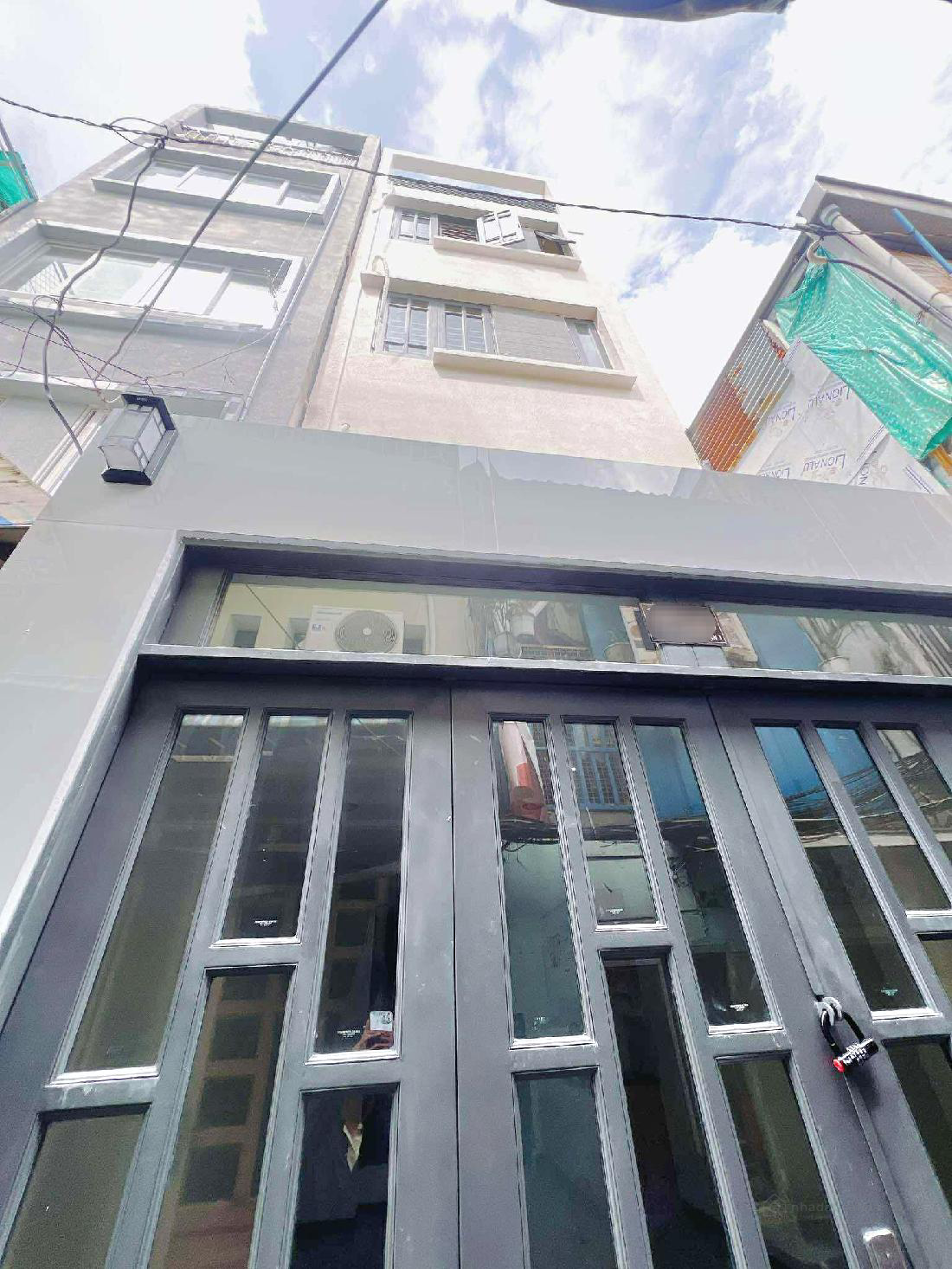 Nhà 5 tầng HC đủ - vuông vức không QH - Trần Đình Xu. Chỉ 5,8 tỷ