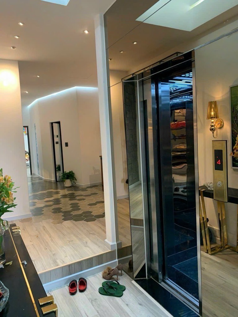 Căn hộ dịch vụ cao cấp với 18 phòng khép kín, thu nhập hơn 1 tỉ/ năm