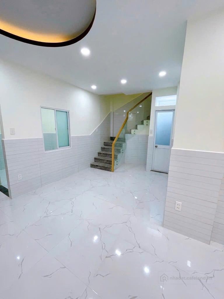 Chỉ 3,95 tỷ - sổ 38,4m2 - nhà đẹp 4PN - gần ra hẻm xe tải