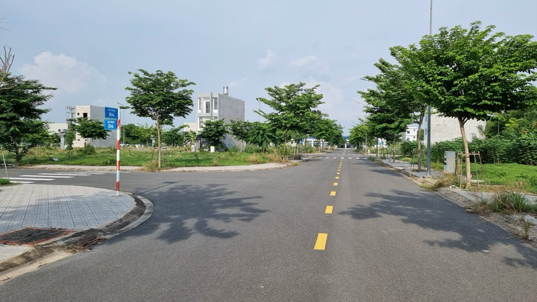 Bán gấp lô chợ Nhật Huy 70m2 giá 1,4x tỷ. ngay chợ tiện kinh doanh