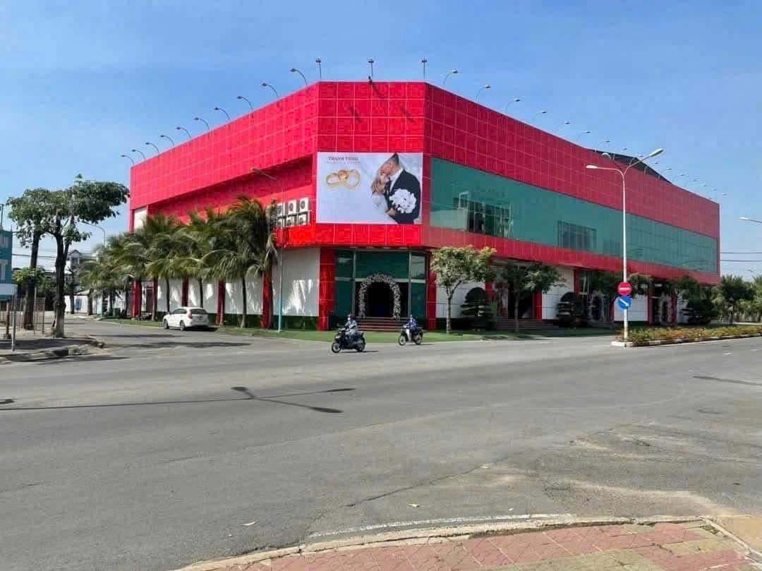 Bán nhà 1tret 3 lẩu đường số 9 khu hành chính phường di an tphcm