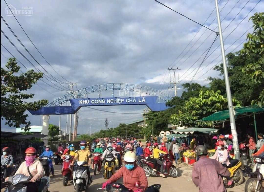 Bán Nhà cấp 4 mới (đang hoàn thiện).
Vị trí: Đường DH13, nhựa QH 30m, cách Khu C