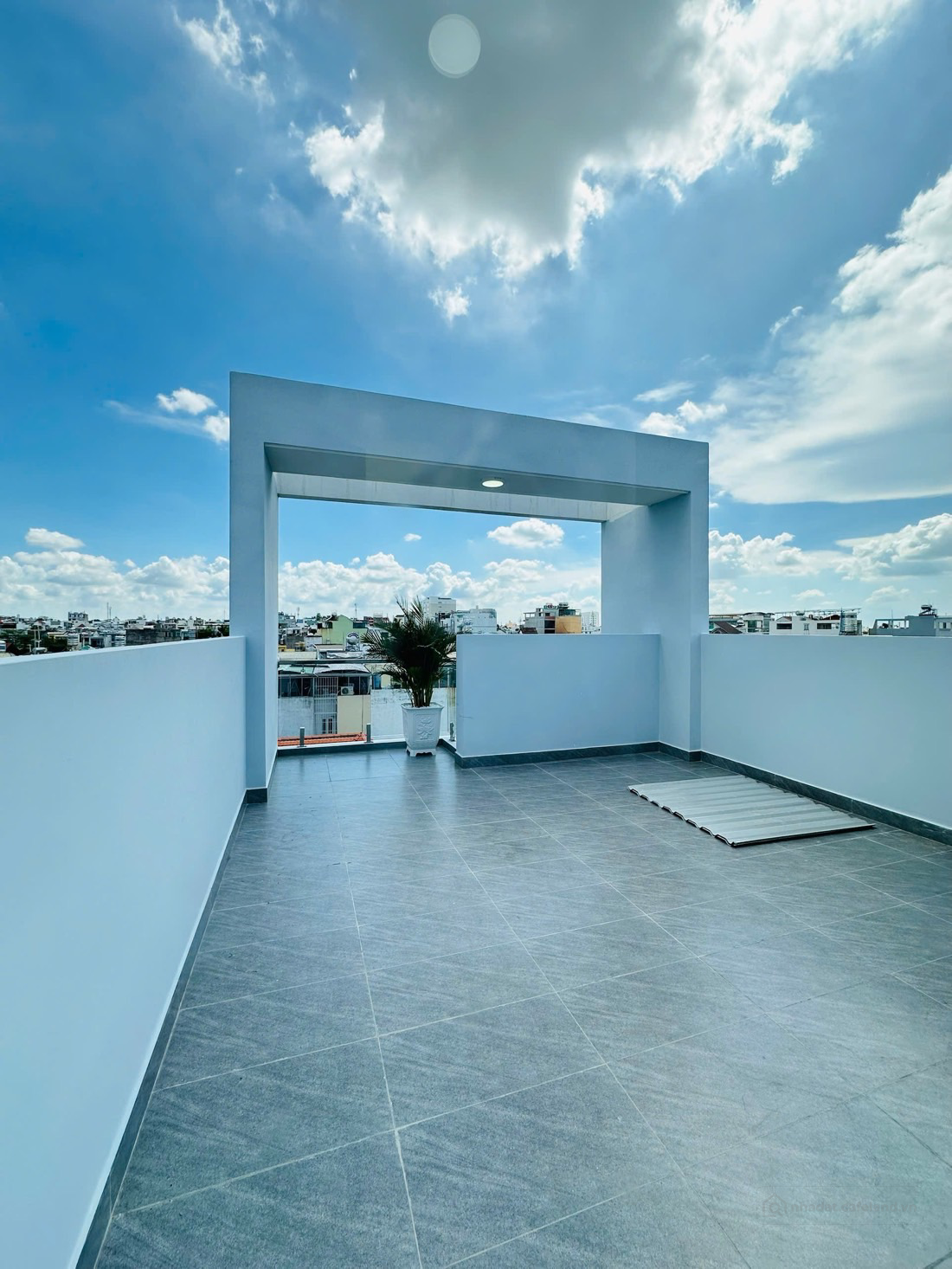 SỐC Nhà Hoa Hậu: Gò Vấp - Dương Quảng Hàm - Nhà 5 Tầng - DT 275m2