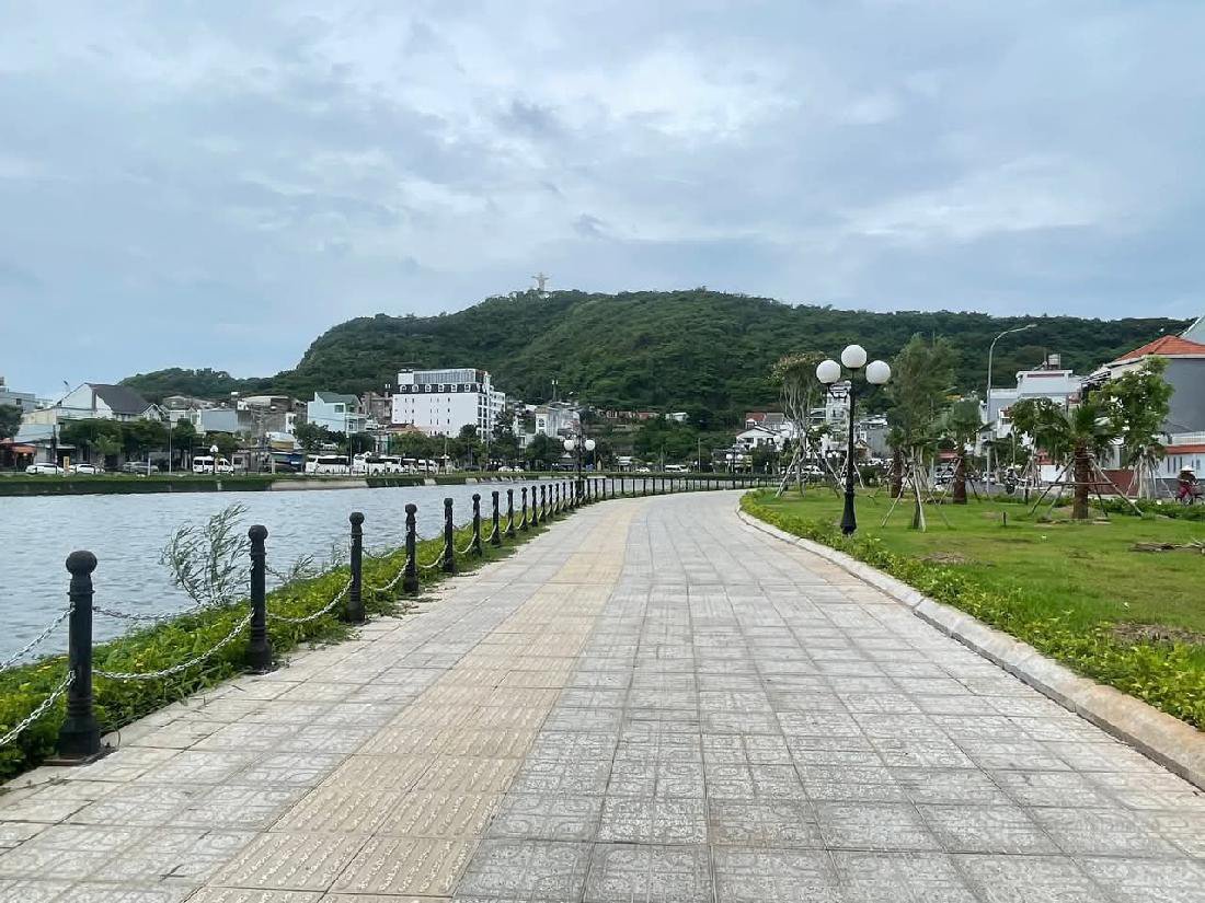 CC CẦN BÁN NHÀ PHAN CHU TRINH, P. VŨNG TÀU, DT 179.6m2 – HẺM XE HƠI TRÁNH NHAU