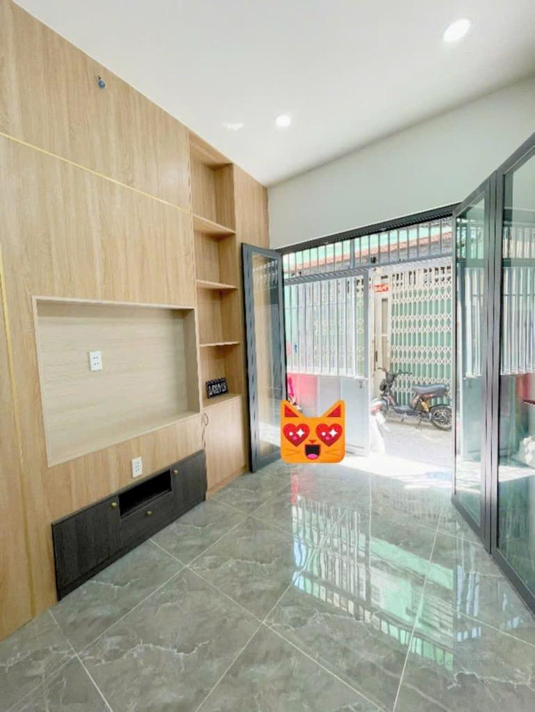 Chỉ 2,7 tỷ - hẻm 3,5m sát hẻm xe hơi - nhà 3 tầng 2pn 3WC