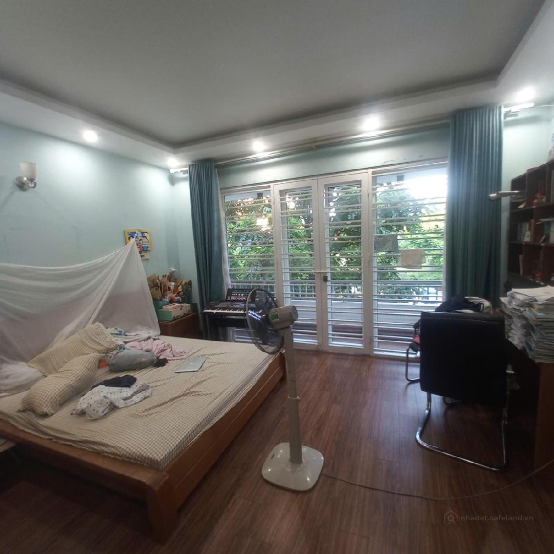 BÁN NHÀ LẠC LONG QUÂN 90M2 - GARA - VIEW HỒ - NỘI THẤT XỊN  - GẦN PHỐ - KDVP