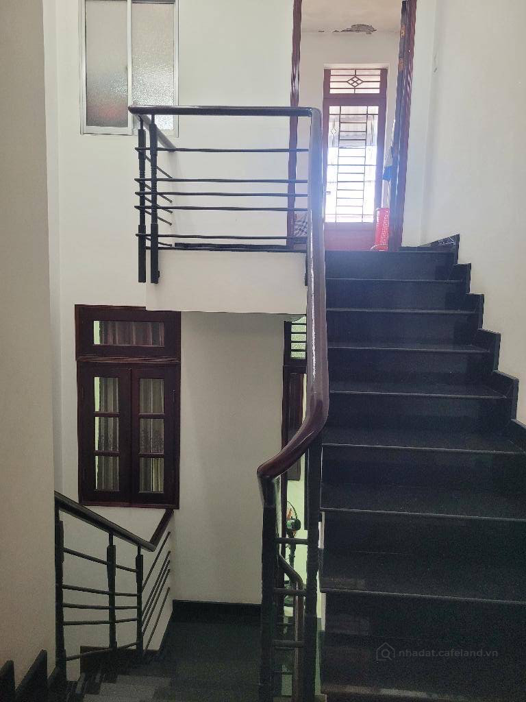 Nhà nở hậu, 66m2, xây lệch 5 tầng, sân thượng, thoáng mát. nhà còn mới đẹp @