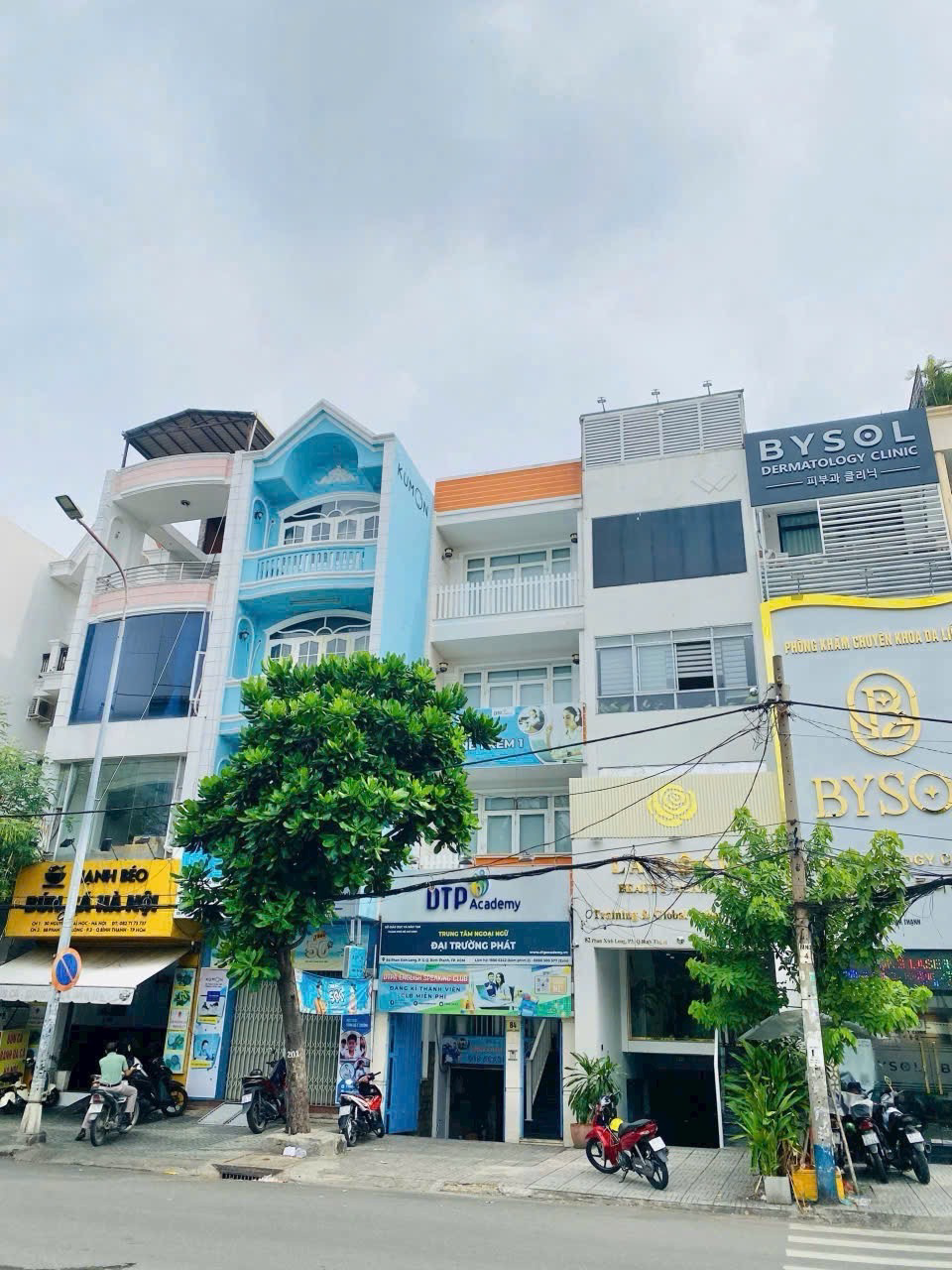 112 Hoàng Diệu, Q4, DT 13mx16m,4 tầng Giá 28 tỷ, LH 0906979786