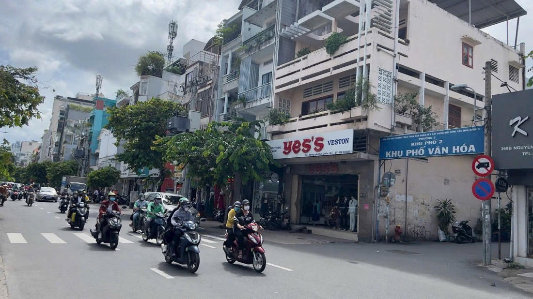 NHÀ 520 NGUYỄN ĐÌNH CHIỂU Q3 GIÁ 13,5 TỶ,LH 0906979786