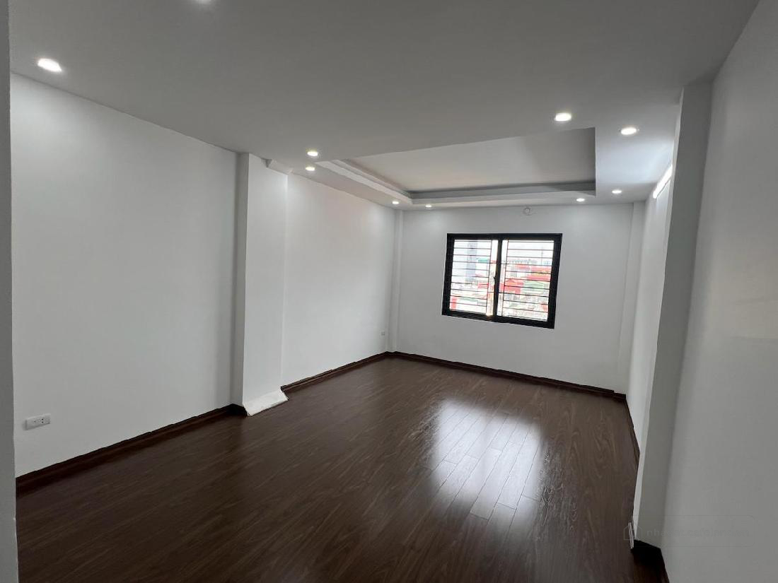 NGÔI NHÀ VỪA Ở VỪA KINH DOANH TẠI NGÕ VĂN CHƯƠNG 72M - 7T THANG MÁY, Ô TÔ..