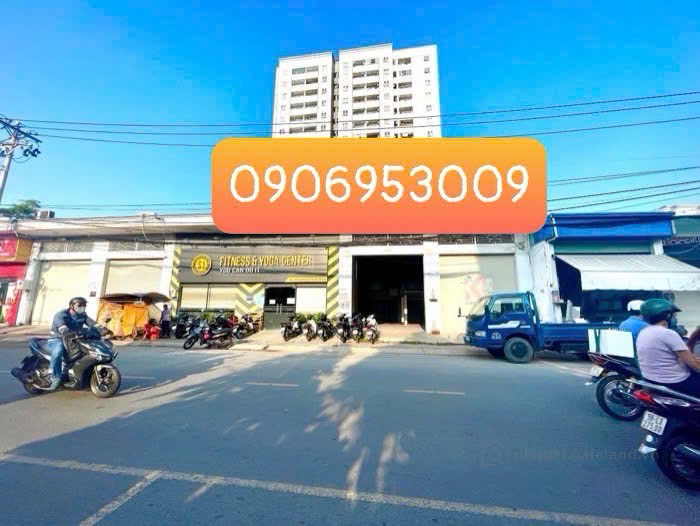 Quỹ đất mặt tiền đường rộng 30 M , sổ vuông đẹp, 20 x 27m , Phạm Đức Sơn, P16 Q8