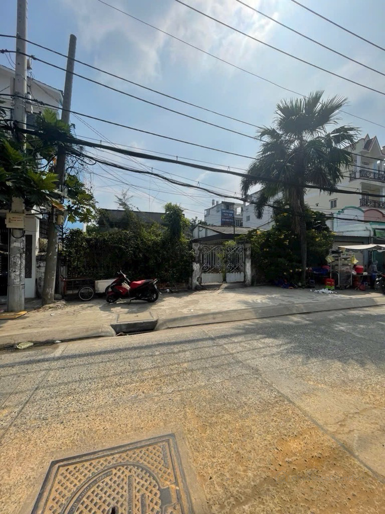 Quỹ đất lớn xây căn hộ , kho xưởng 1559 m2 thổ cư, Bến Bình Đông nối dài , P15 .