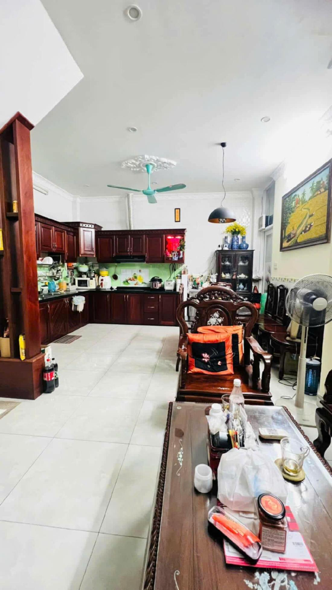 NHÀ PHỐ QUẬN 10, 4 TẦNG, NỞ HẬU, GẦN VÒNG XOAY DÂN CHỦ. GIẢM CHÀO 1.7 TỶ