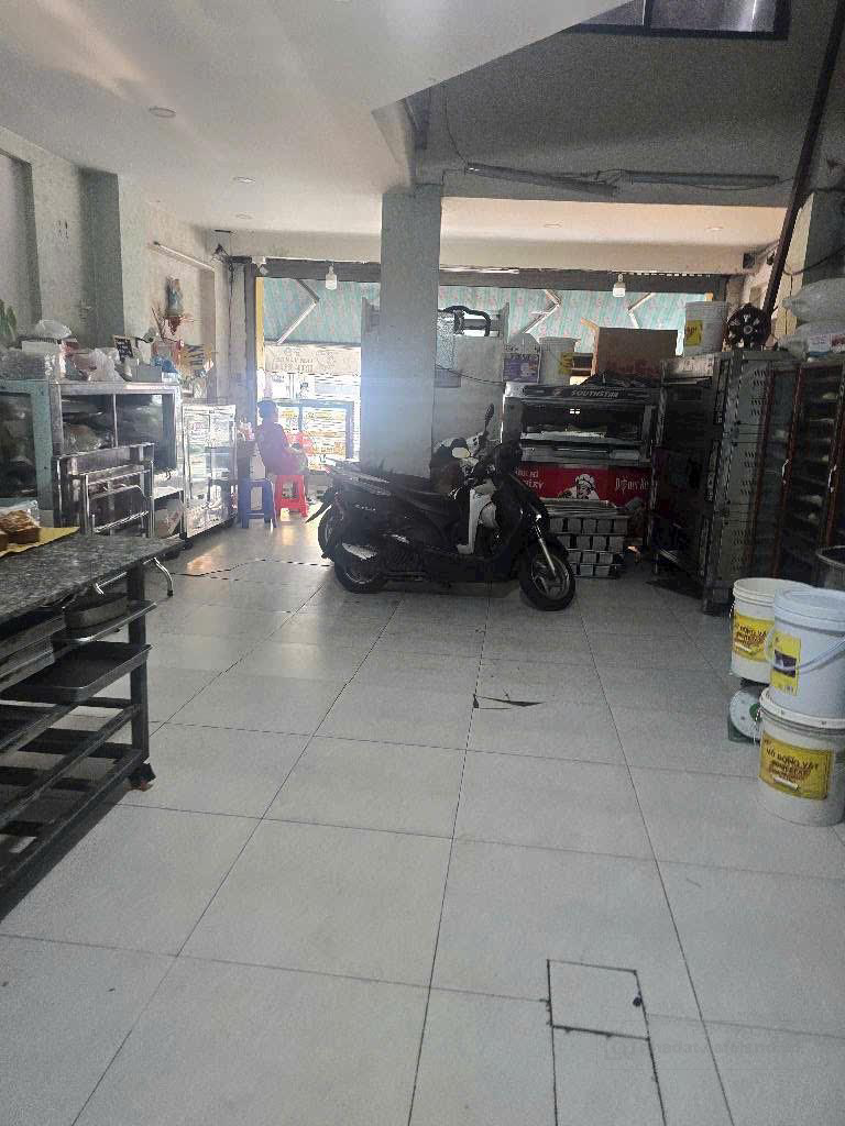 BÁN NHÀ 6 T ẦNG MẶT TIỀN LÂM VĂN BỀN  - KINH DOANH SẦM UẤT- DÒNG TIỀN 40TR/ 