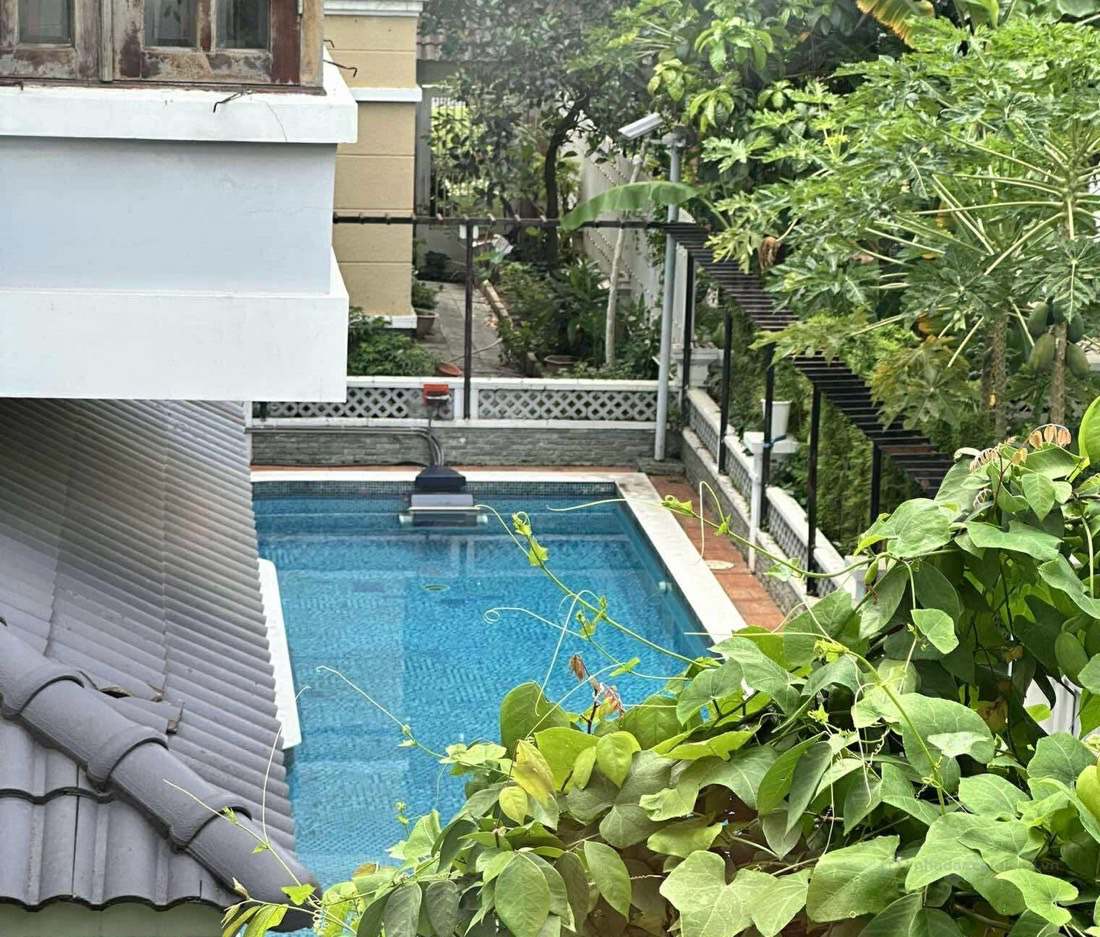 BÁN BIỆT THỰ NAM PHÚ – Q.7 – HỒ BƠI RIÊNG – VIEW CÔNG VIÊN – KHU COMPOUND