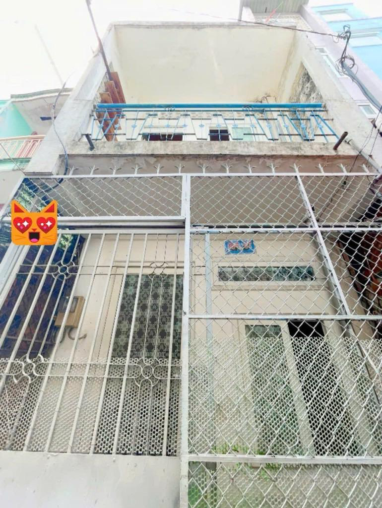 Lê Quốc Hưng hiếm bán - nhà cũ 22,7m2 (3,18 x 7,3). Chỉ 3,55 tỷ