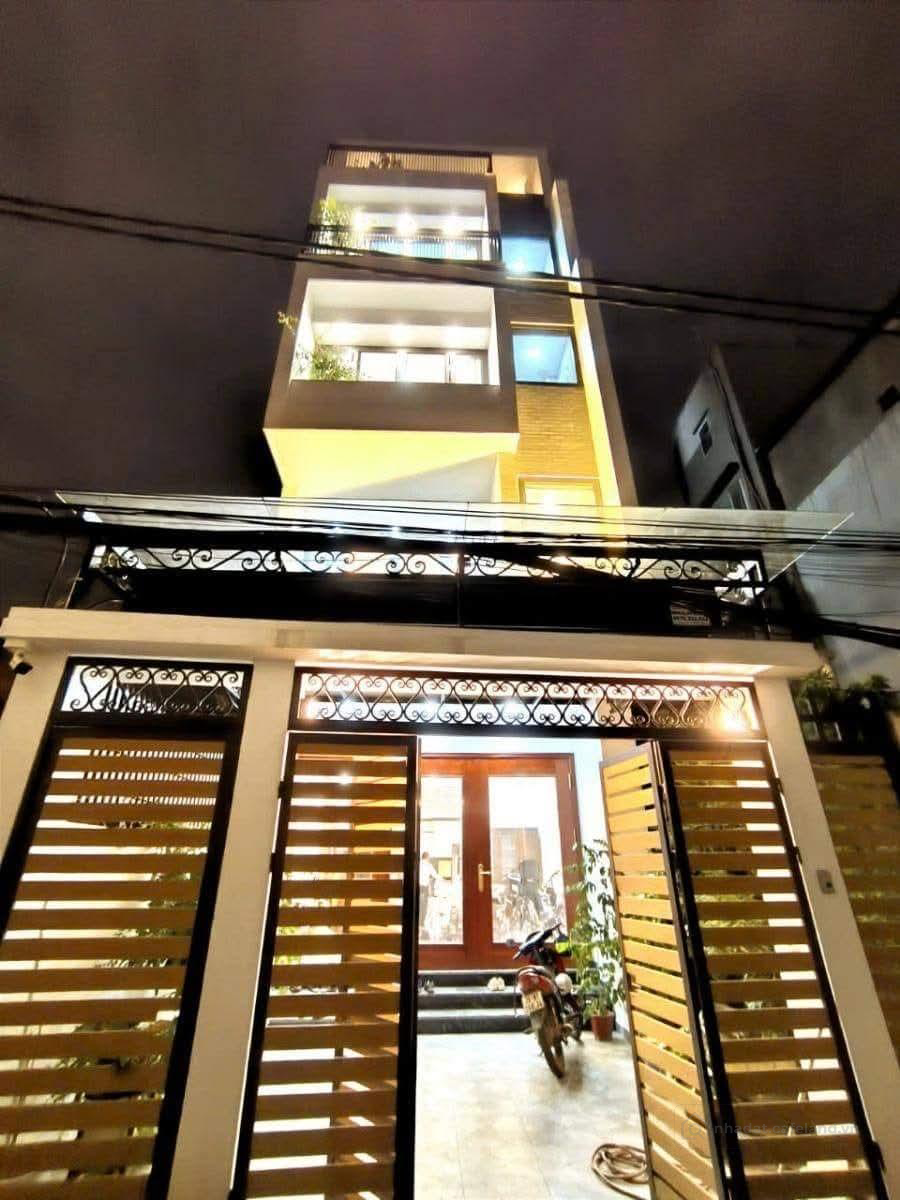 BÁN NHÀ LÝ SƠN, LONG BIÊN : 101m² - 6T - Mt: 5,2m - 19,6 Tỷ, THANG MÁY, Ô TÔ