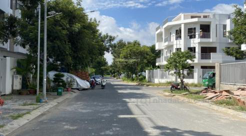 Bán đất nền sổ hồng riêng Cảng Sài Gòn - Nhà Bè, giá 61 triệu/m2