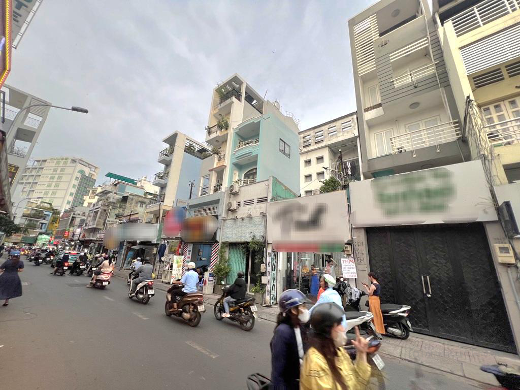 Mặt tiền Nguyễn Trọng Tuyển - sổ 61,88m2 - 5 tầng 7PN. Chỉ 18 tỷ