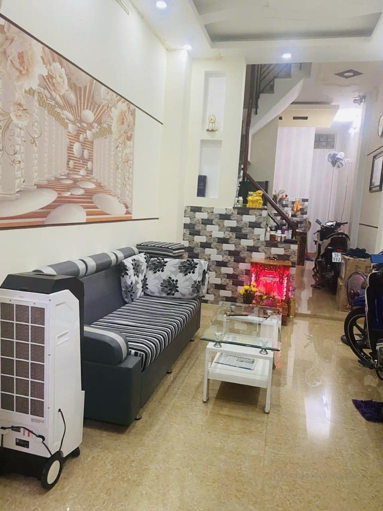Hẻm 3m Tôn Đản - đang có 2 căn nhà - sổ 68,5m2 (ngang 6 x dài 12). Chỉ 6 tỷ
