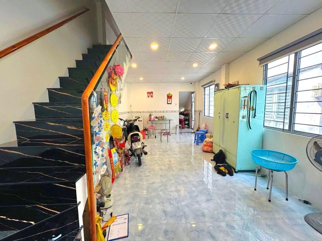 Căn góc 50m2 (4 x 13,5) - nhà đẹp 4pn 5WC - sát mặt tiền Hoàng Sa. Chỉ 8,2 tỷ
