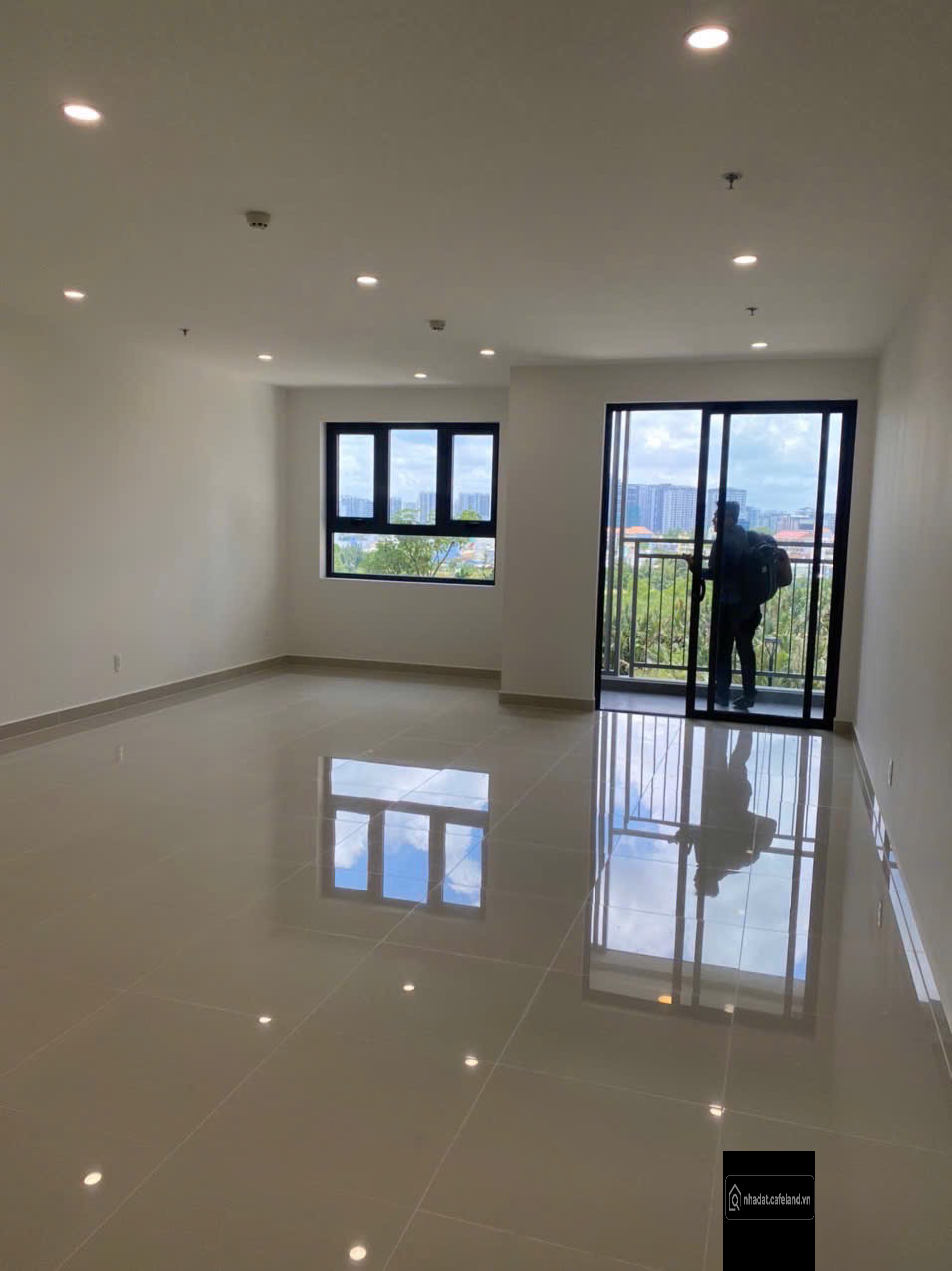 53m2 - Giá 2.23 tỷ - Hướng Tây - Bán Officetel Q7 Riverside Complex